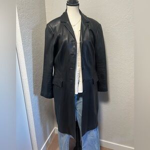 Knee length (40 inches) leather trench sz L